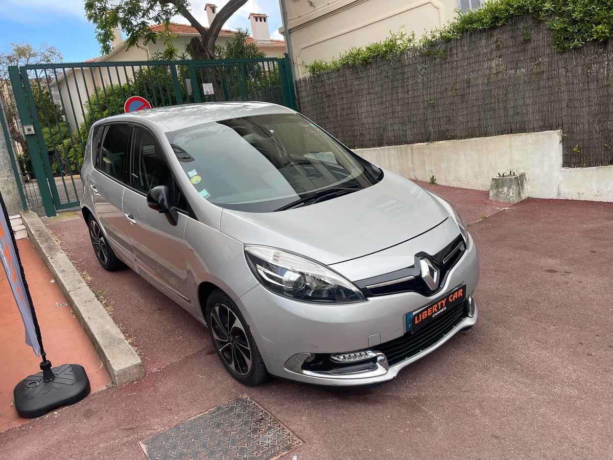 RENAULT Scenic III  1.5 DCI 110 cv / Phase 2 /Edition Bose / Boîte auto / Attelage