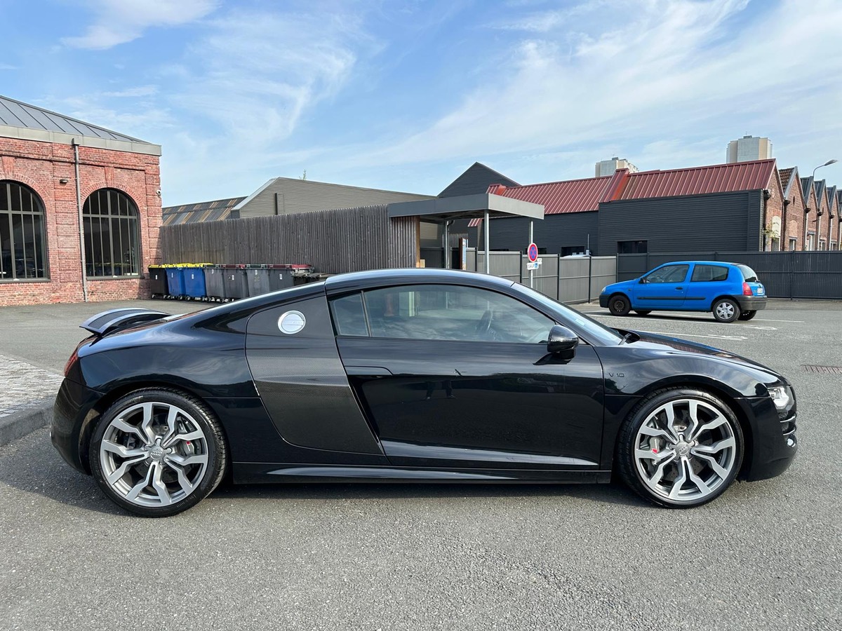 Audi R8 V10 5.2 525 Quattro