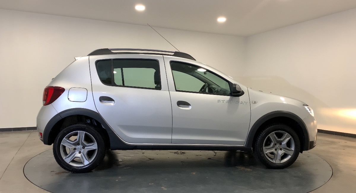 Dacia Sandero II (2) STEPWAY 1.5 DCI 90