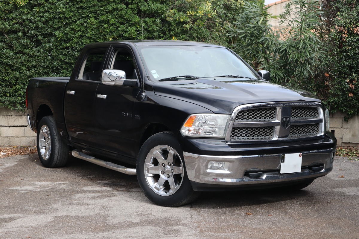 Dodge RAM 1500 5.7 HEMI 390 CV Laramie + Kit GPL / Immatriculation Française