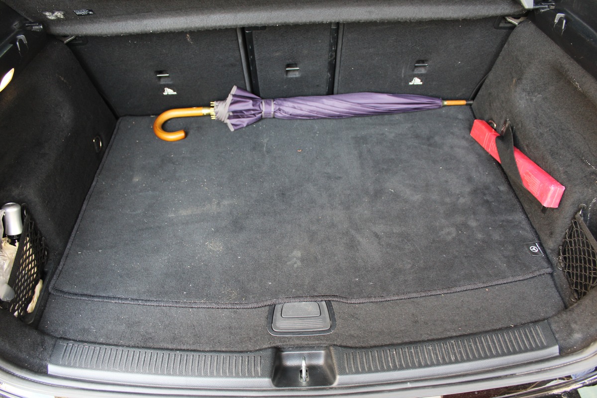 Mercedes Benz CLASSE B III 180 D AMG LINE 7G-DCT  (attelage)