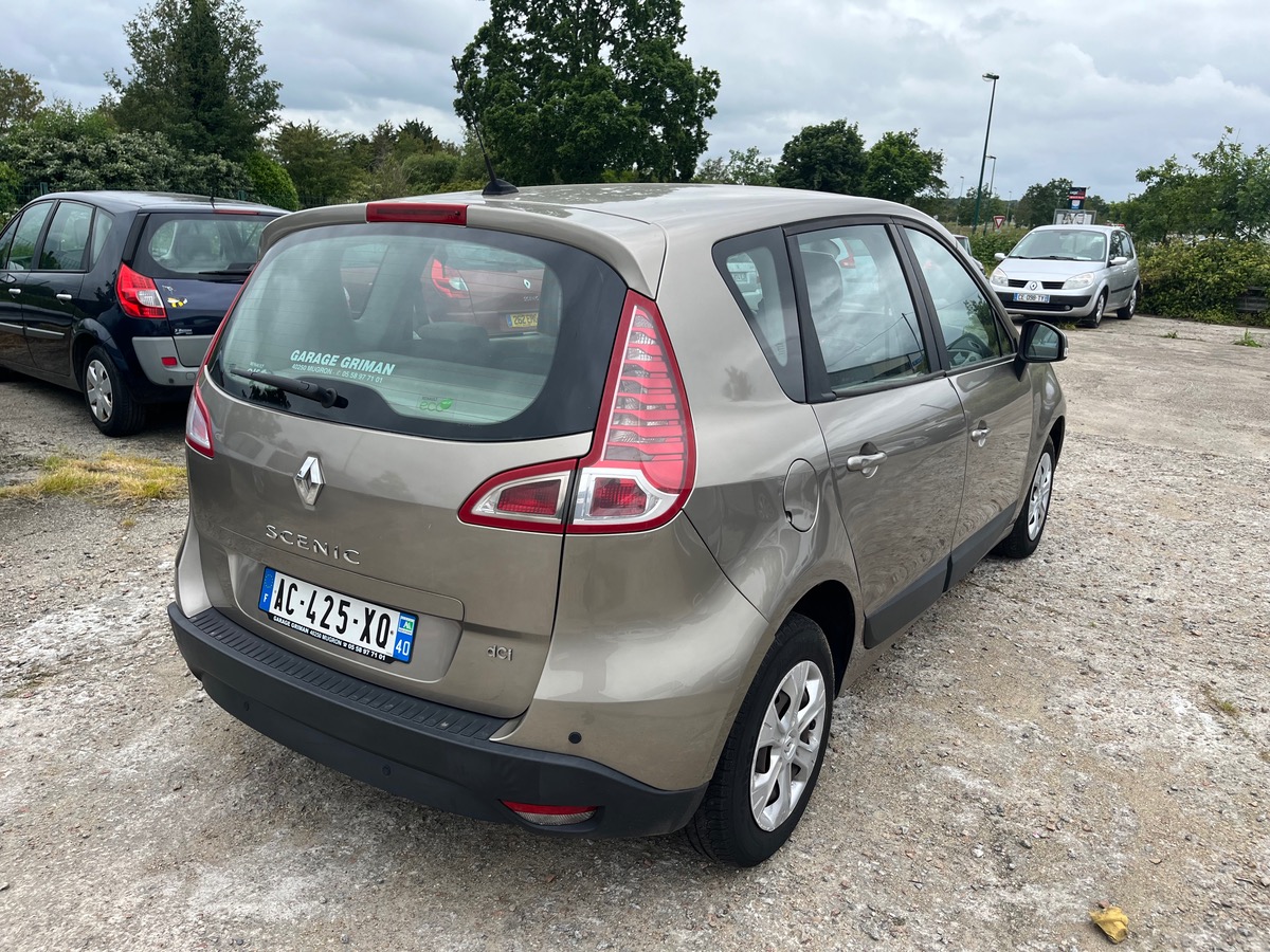 RENAULT Scenic 1.5 dci 105ch 214392km