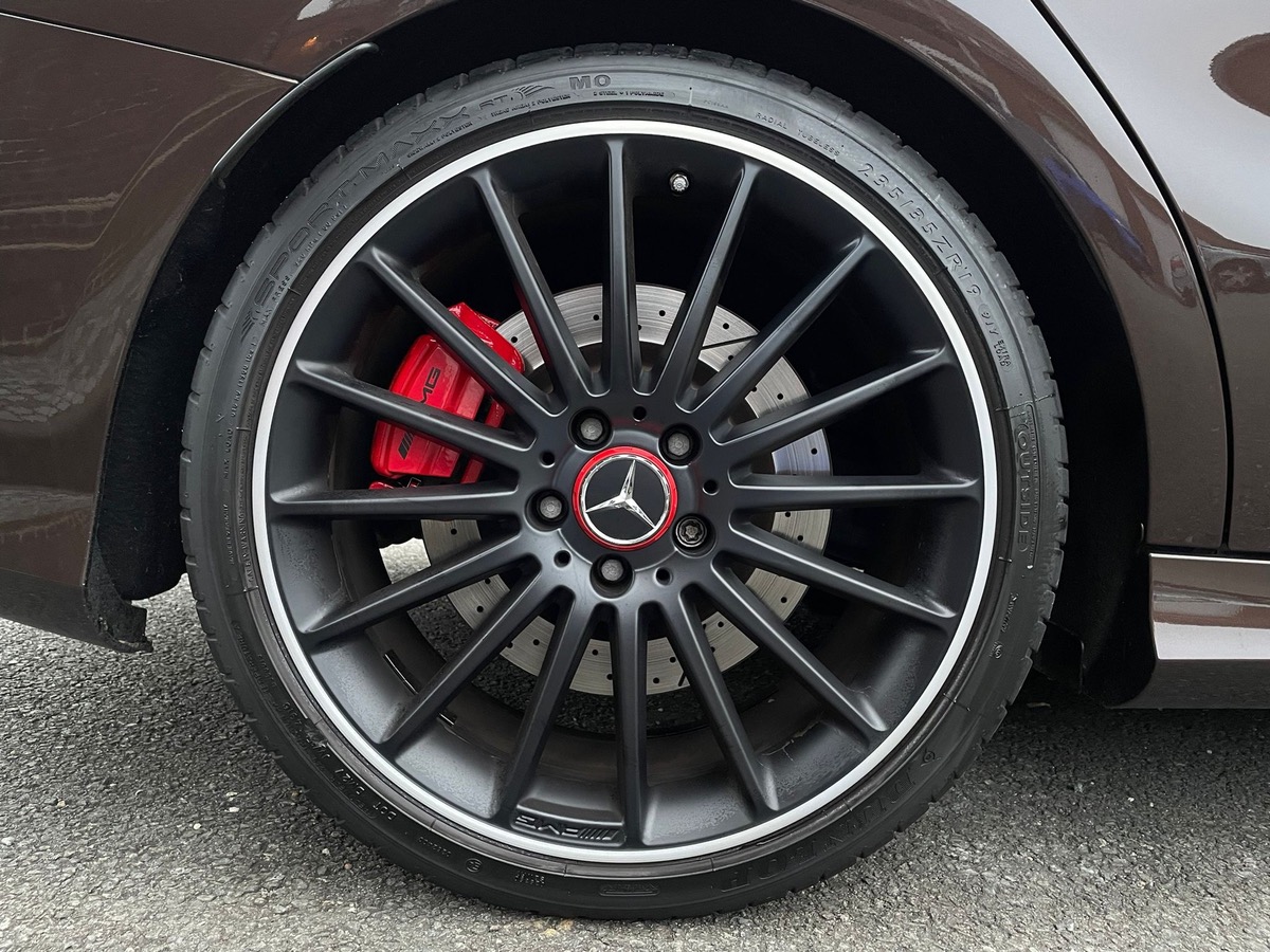 Mercedes-Benz CLA 45 AMG PACK PERFORMANCE / T.O 360CV