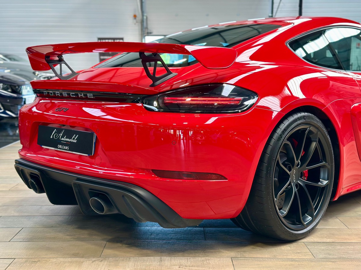 Porsche 718 Cayman GT4 4.0 420 PDK7