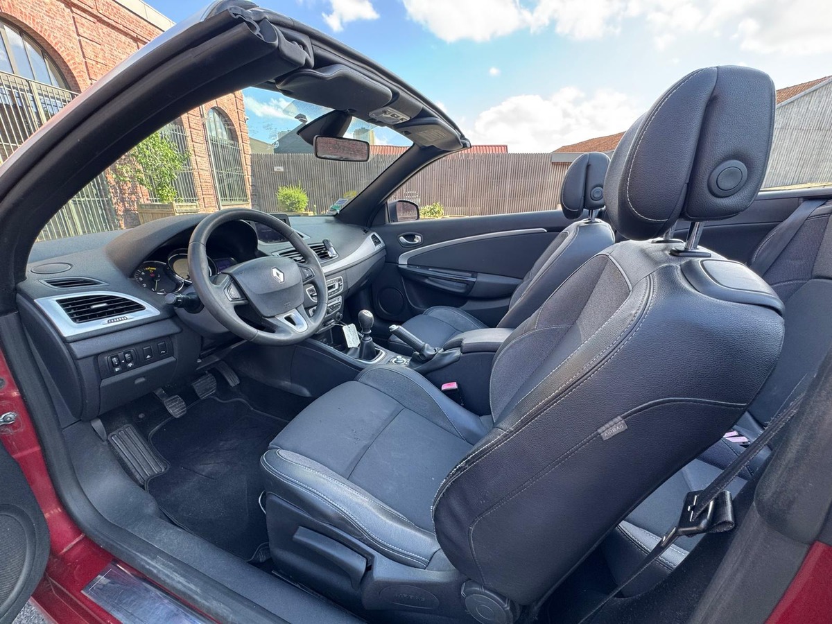 RENAULT Megane Cab 1.5 dci 110 Dynamique