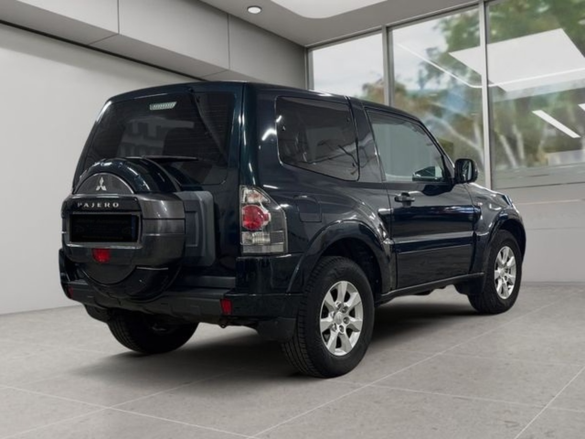 Mitsubishi Pajero 3.2 DI-D, 1ère main, inspection neuve