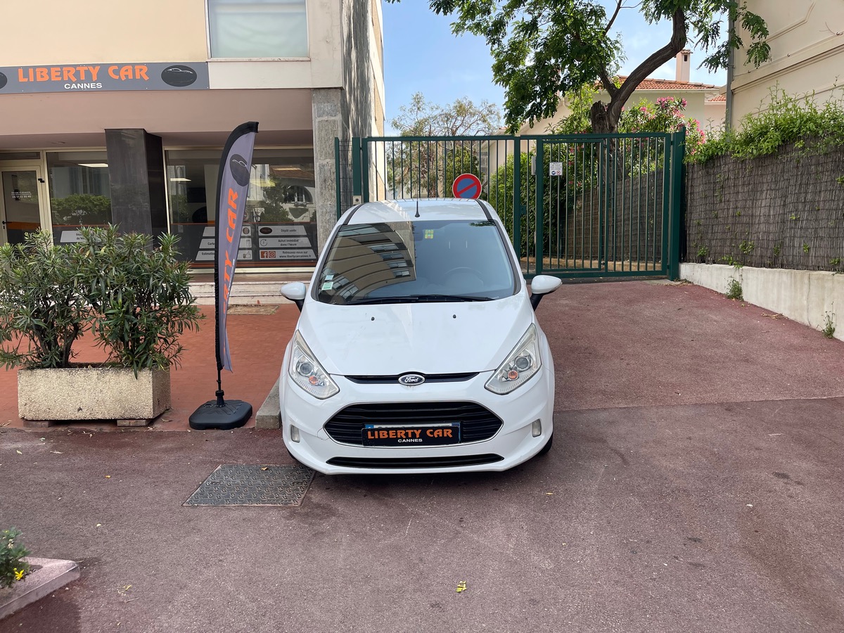 Ford B-max 1.0 SCTI 125 CV / Clim Auto / Radar / Finition Titanium