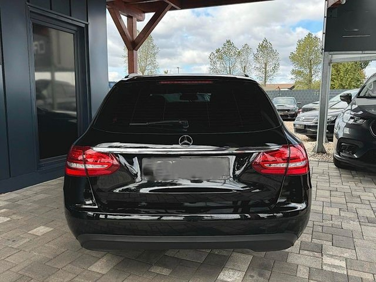 Mercedes-Benz Classe C Mercedes-Benz C 220d BlueTec Sport Black Edition *