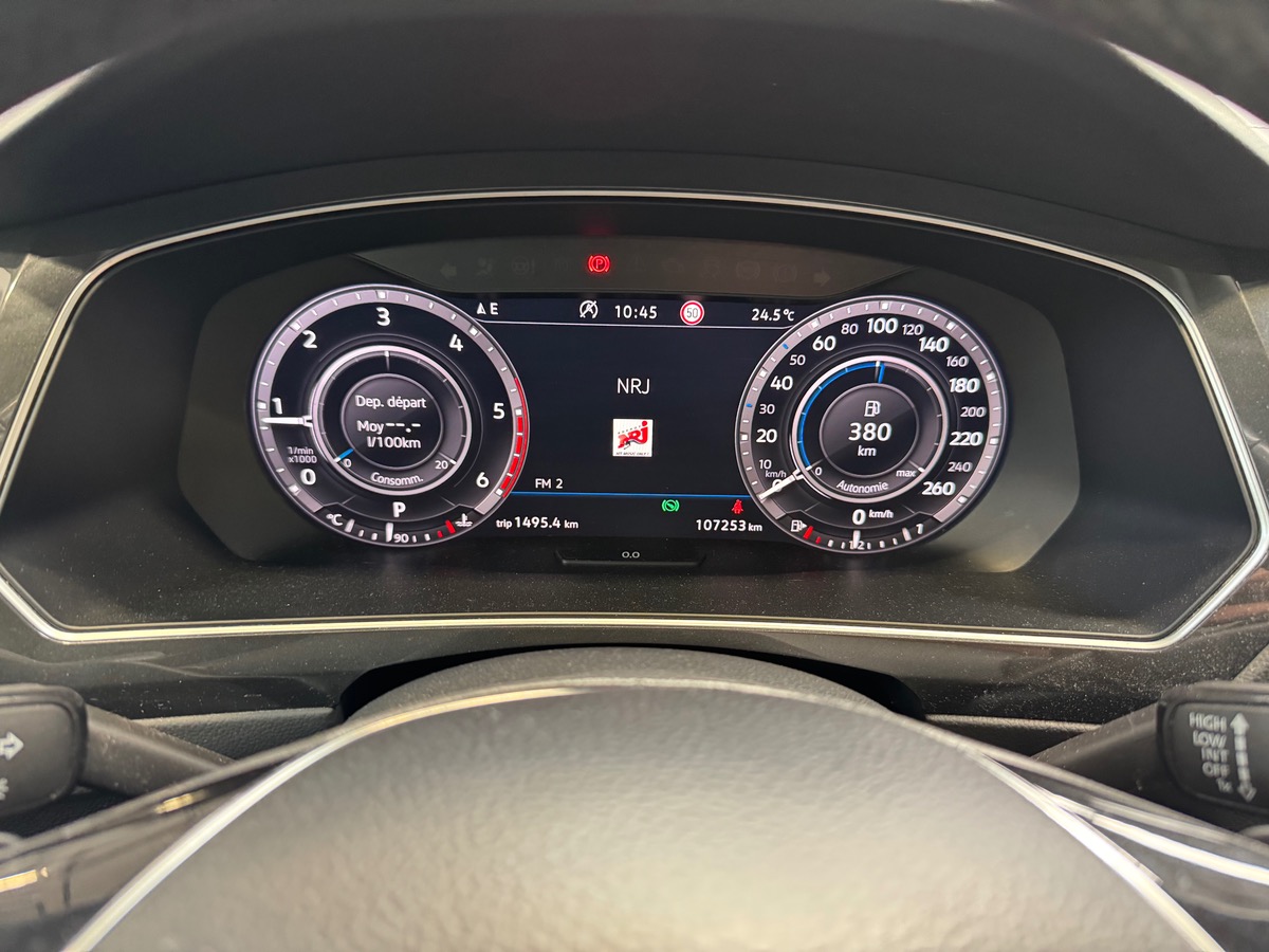 Volkswagen Tiguan TDI 150 R-LINE DSG7 CARAT TO/ATTELAGE/CARPLAY