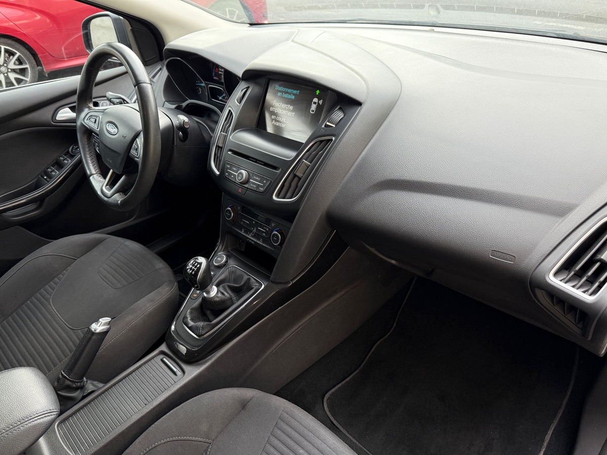 Ford Focus Titanium 1.6 TDCI 115 CV S&S 1er main 4XCBL