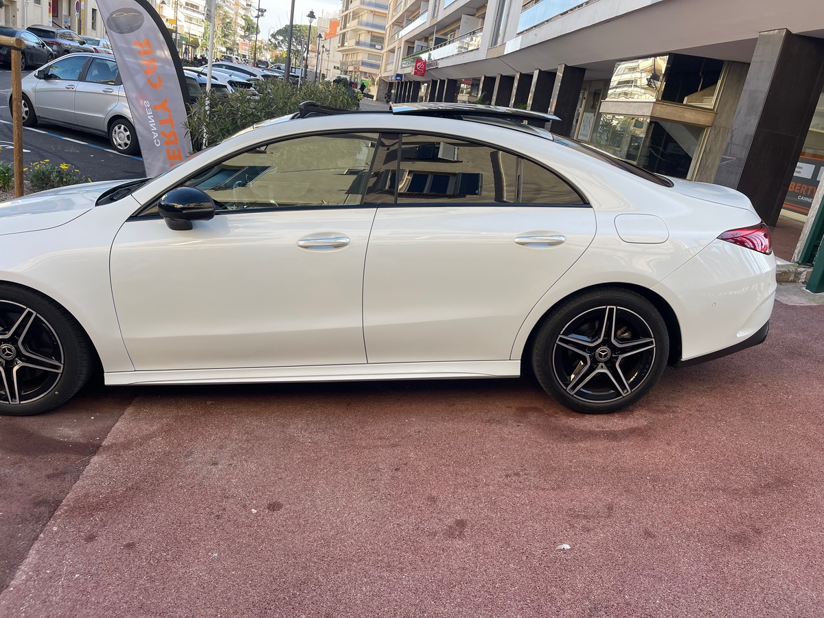 Mercedes Benz CLA 200 d AMG LINE/ Pack Black / Toit Ouvrant