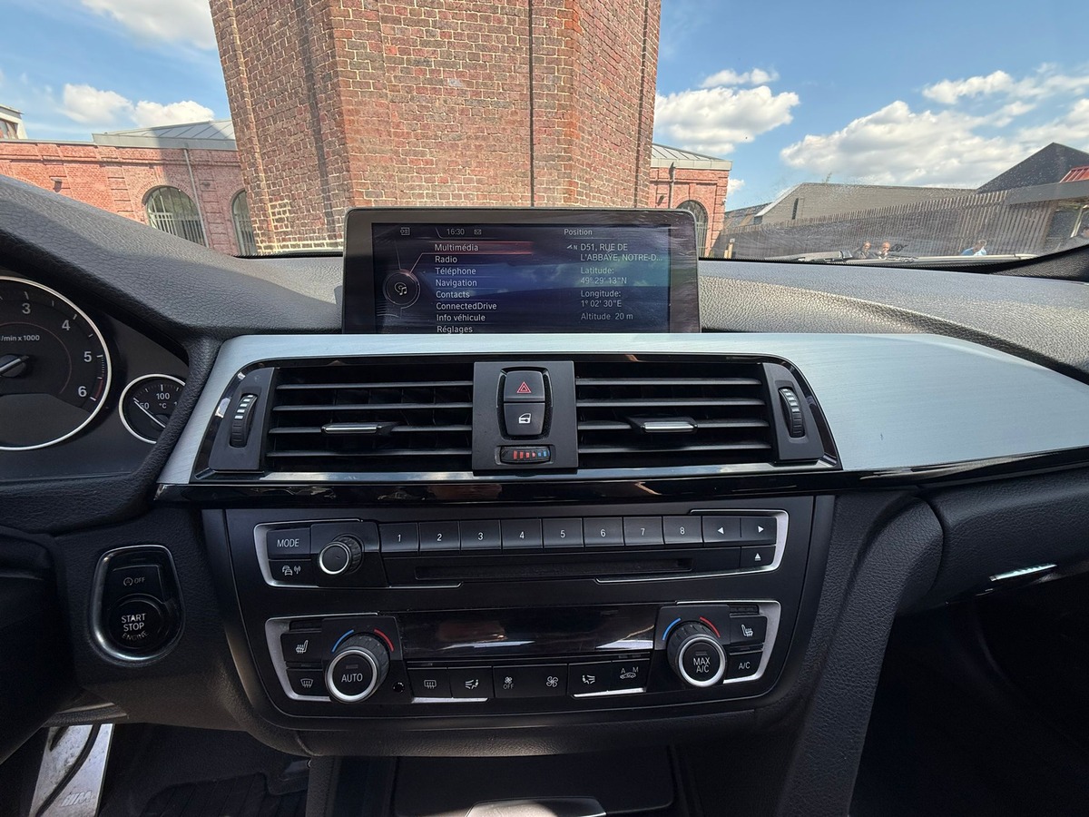 Bmw 330 D PACK M / HARMAN KARDON / VOLANT M