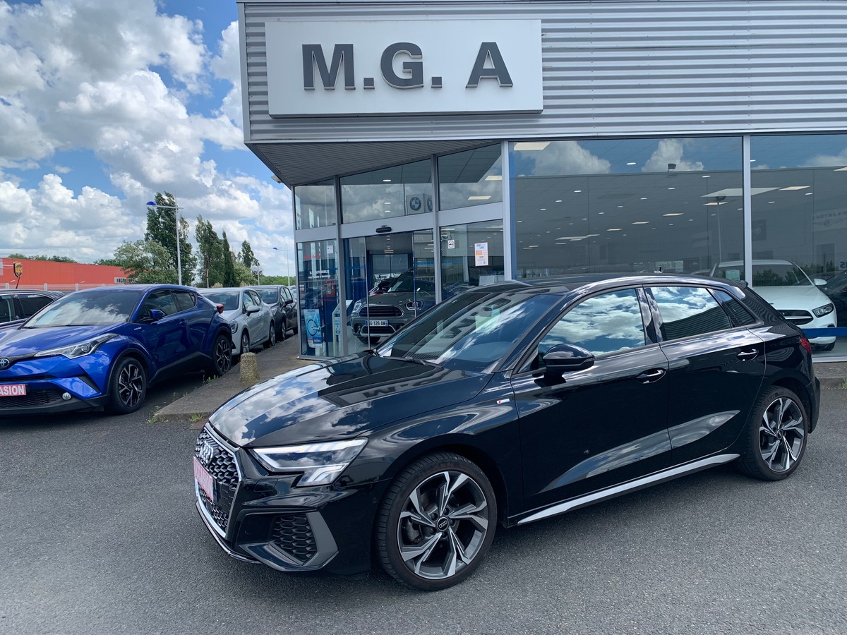 Audi A3 Sportback S-LINE