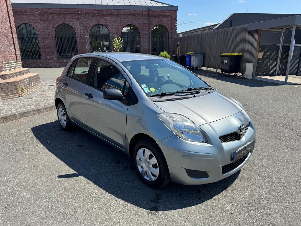 Toyota Yaris 2 France 5 portes 1.0 VVTi 68 cv