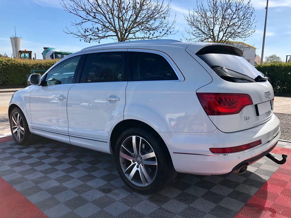 Audi Q7 3.0 TDI 245 AVUS FULL DVD+ATTELAGE 7Pl n