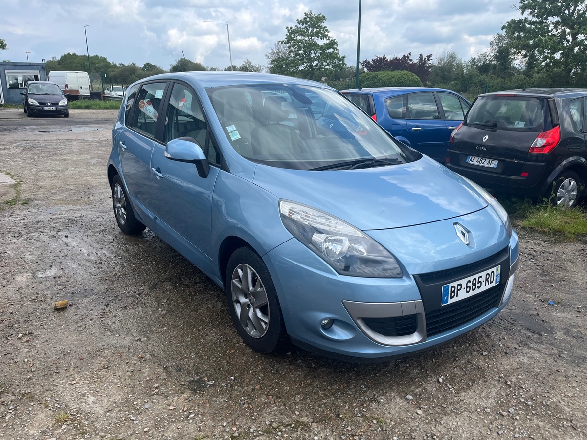 RENAULT Scenic 1.5 dci 115927 km