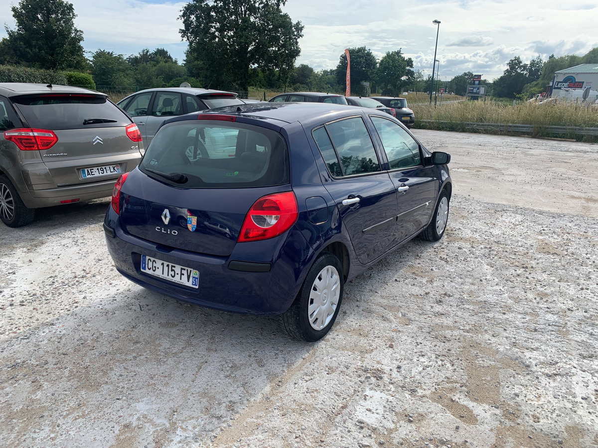 RENAULT Clio 1.5 dci - 70CH 128249km