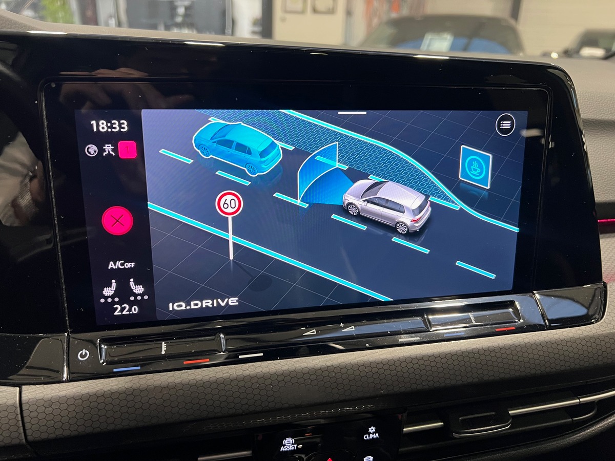 Volkswagen Golf 8 VIII 2.0 TSI 300 GTI CLUBSPORT DSG7 /TOIT PANO/JA19/CARPLAY/