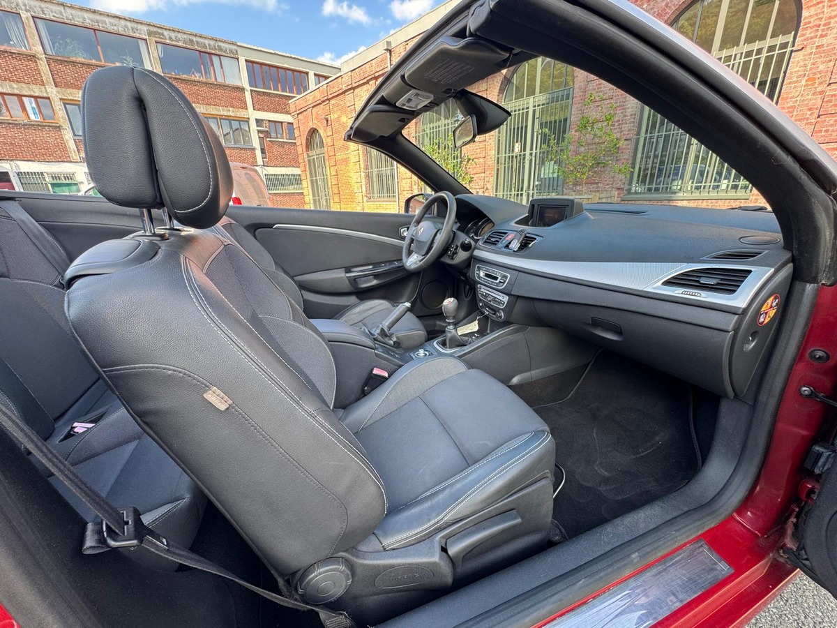 RENAULT Megane Cab 1.5 dci 110 Dynamique