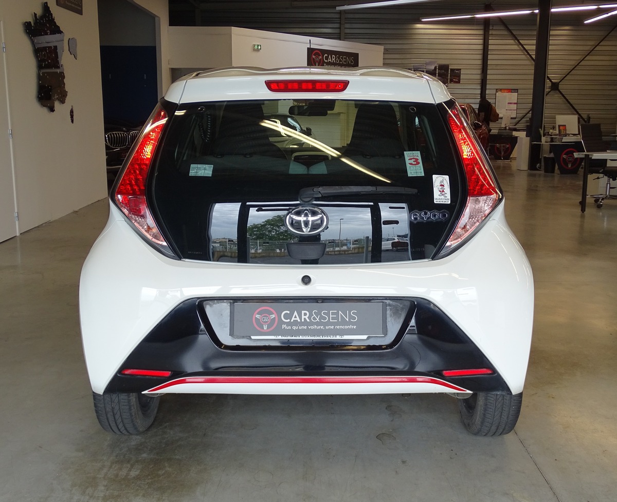 Toyota Aygo II 1.0 VVT-I 69 Ch X-PLAY 5P ( Caméra de recul / Régulateur / Clim )