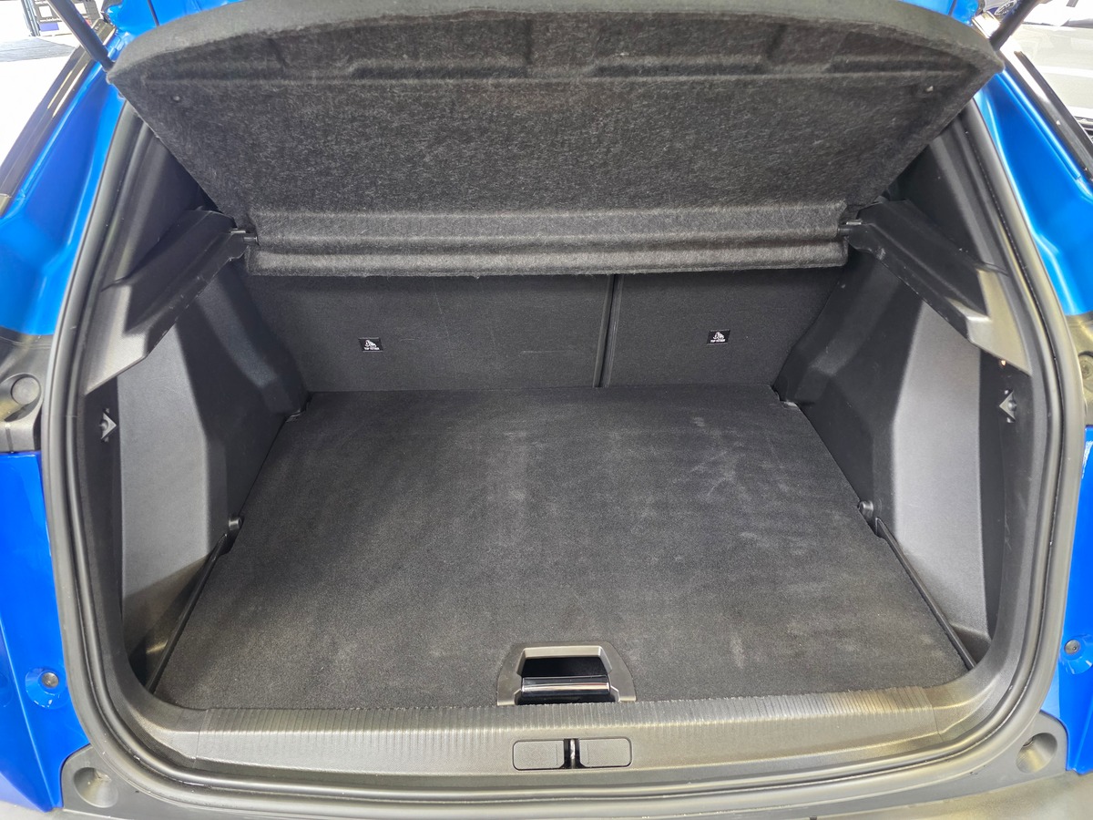 Peugeot 2008 II 130CH ALLURE BVA // ATTELAGE