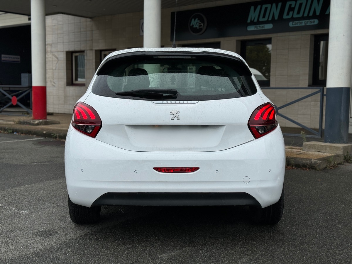 Peugeot 208 Allure 1.6 Blue HDi 75 cv