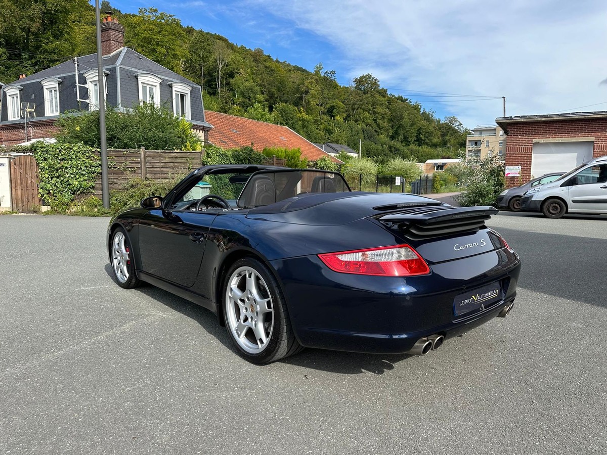 Porsche 911 CARRERA S 3.8 CABRIOLET