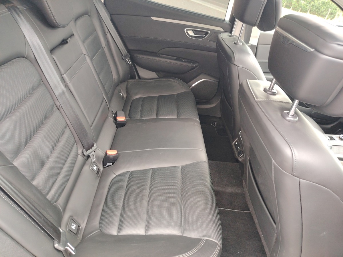 RENAULT Talisman Estate 2.0 dci 200 initiale Paris seulement 43500 kms . 2 eme Main