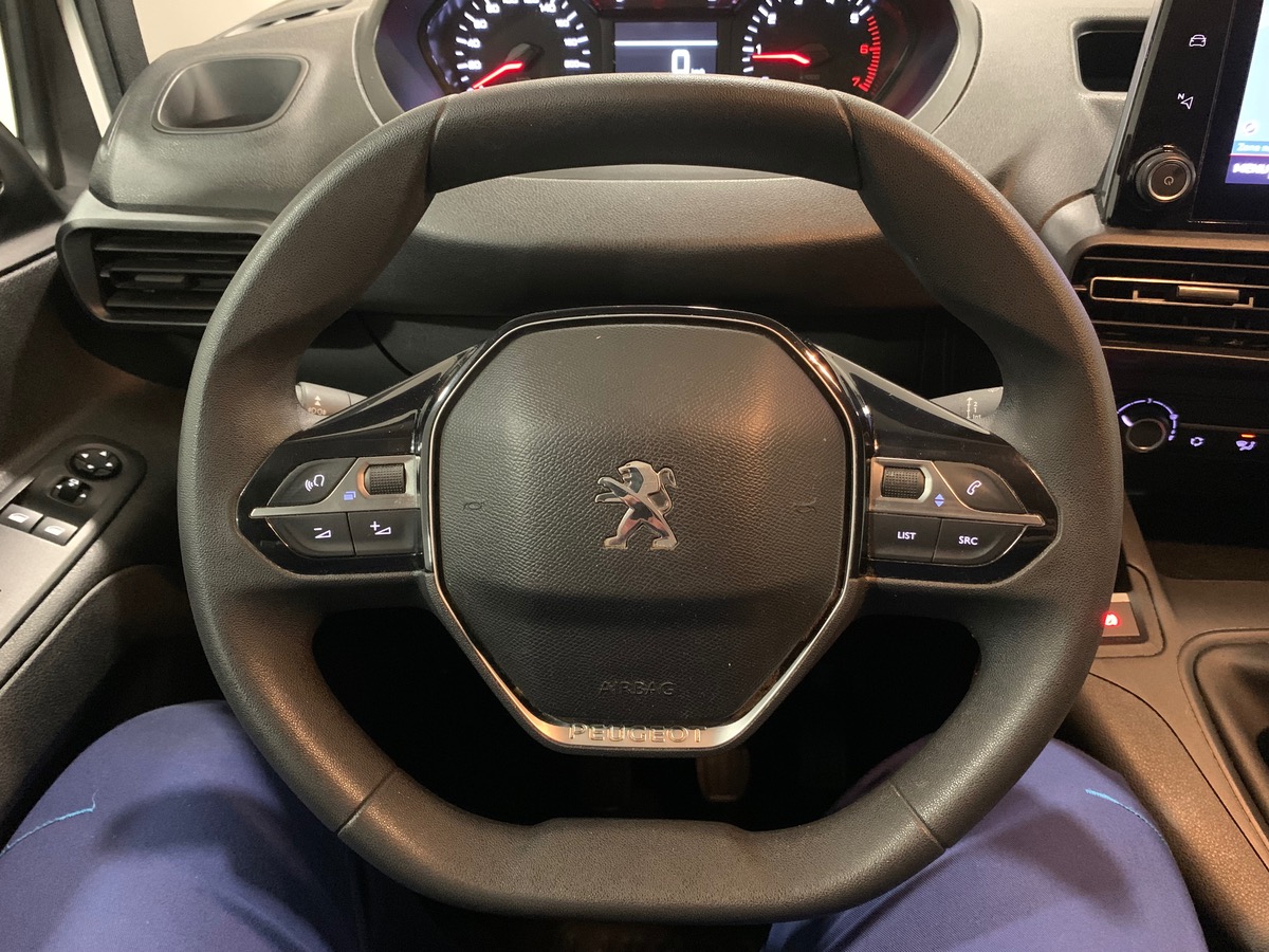 Peugeot Partner III (2) FOURGON 1.5 BLUEHDI 100 S&S 650KG STANDARD ASPHALT