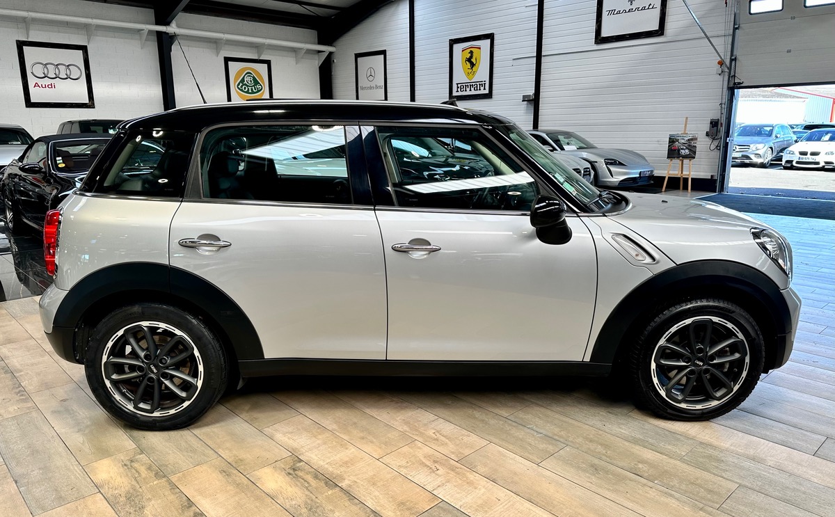 Mini Countryman (2) LCI Cooper 1.6 i 122 TO/Cuir b