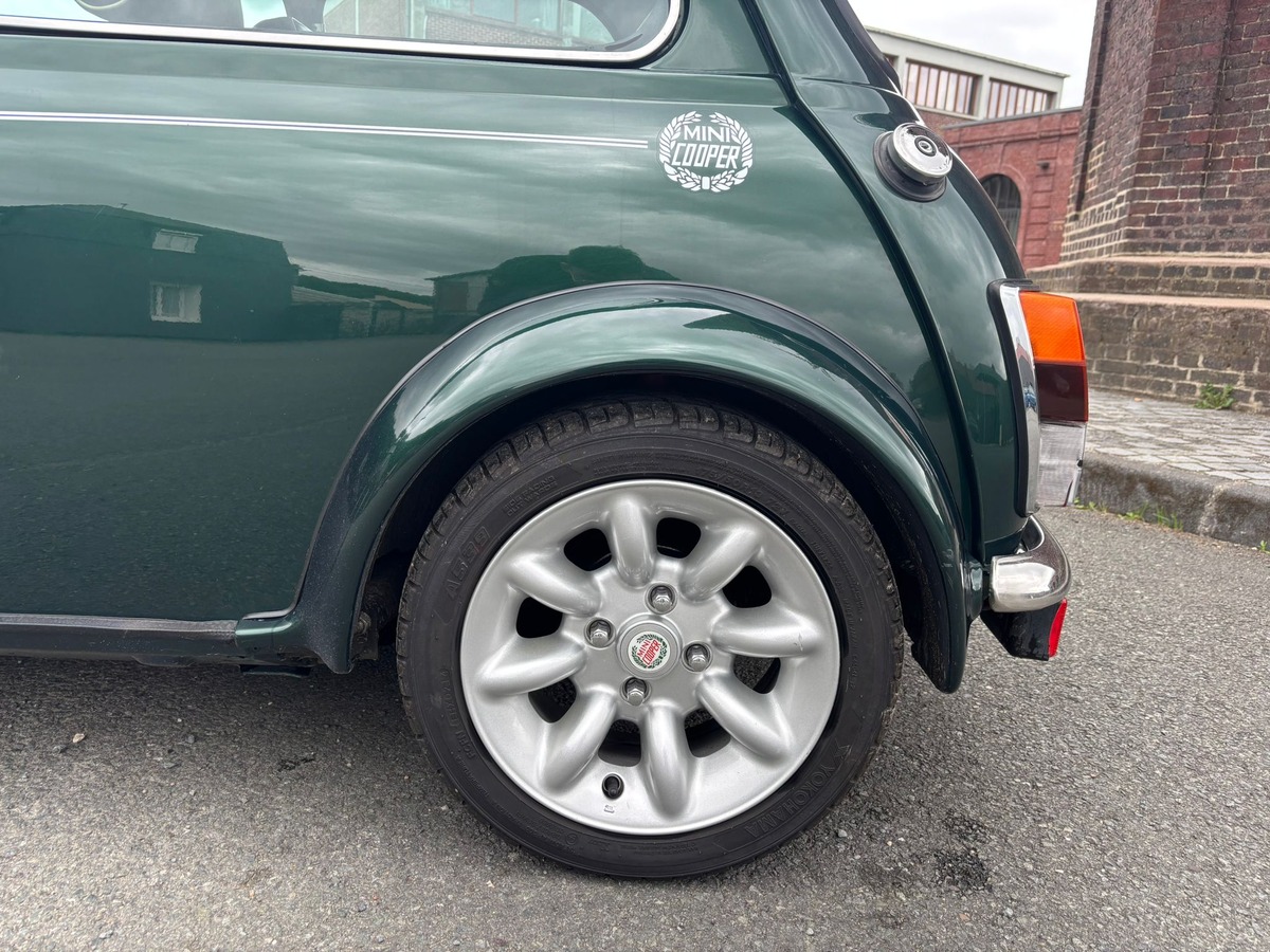 Mini MINI COOPER 1.3 MPI INJECTION - Révisée