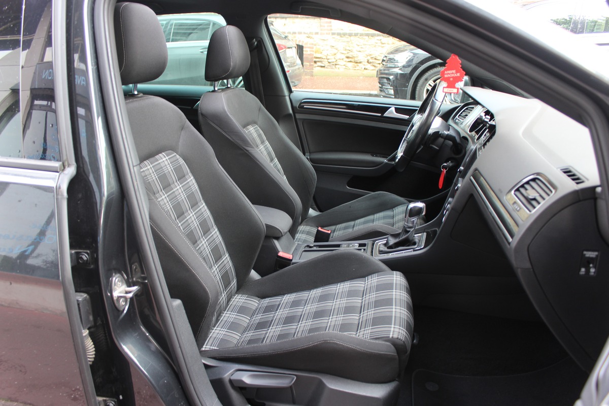 Volkswagen Golf VII GTD 2.0 TDI 184 BLUEMOTION TECHNOLOGY DSG6 5P