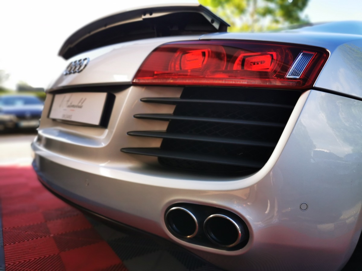 Audi R8 4.2 V8 420 R-TRONIC BANG OLUFSEN E