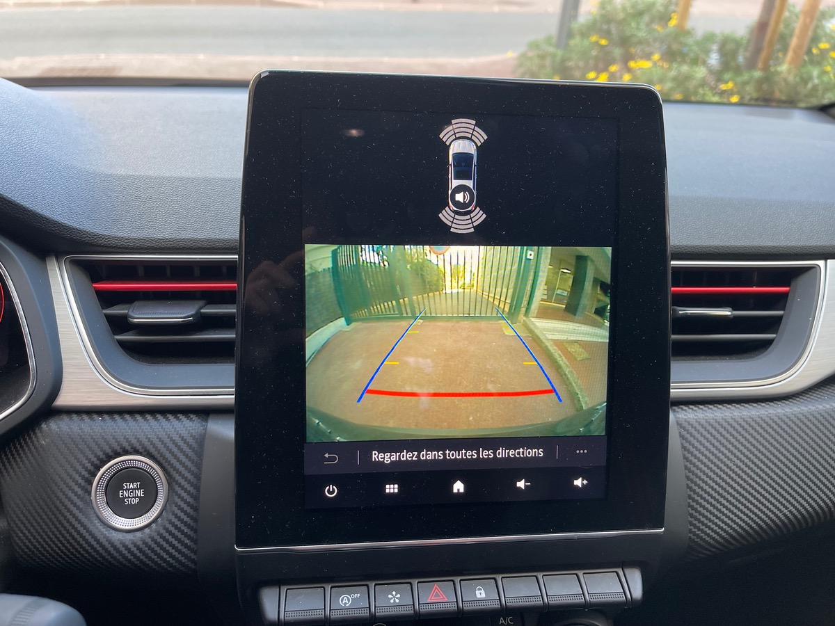 RENAULT Captur TCE Hybrid 160 CV / RS LINE / Boite Auto / CarPlay