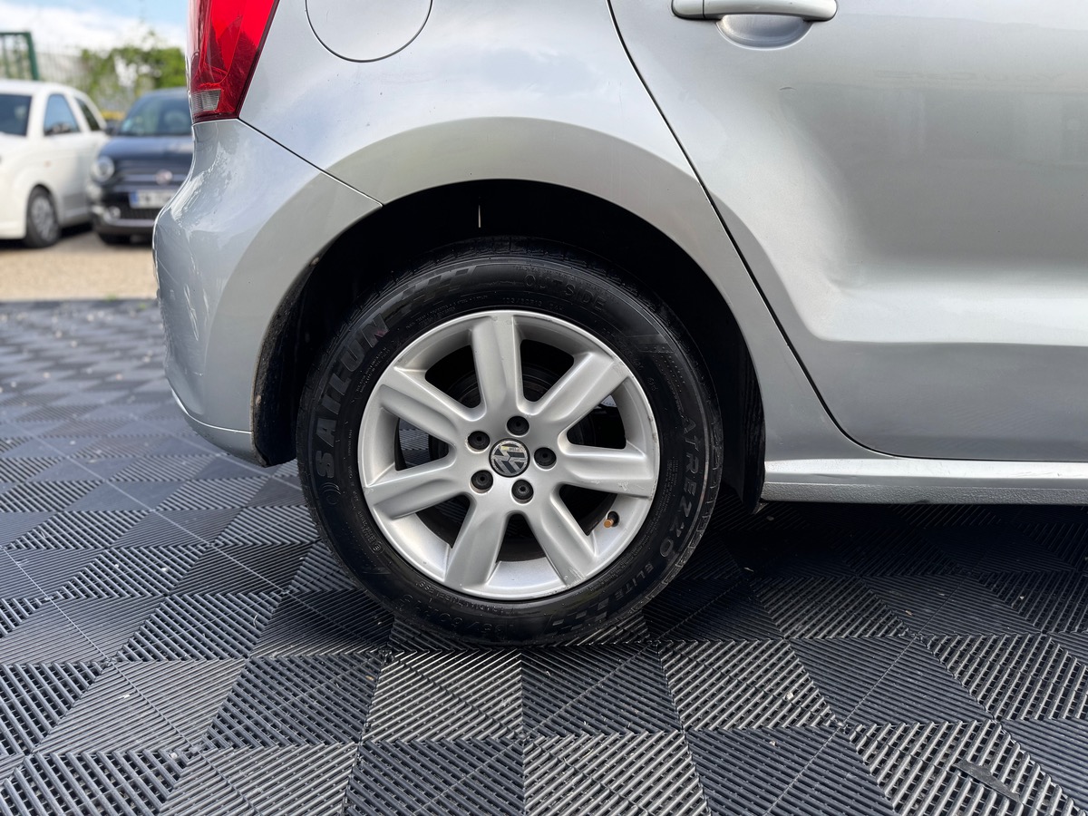 Volkswagen Polo V 5 1.2 TDI 75 cv - IDEAL JEUNE PERMIS - BLUETOOTH  - RADAR DE RECUL