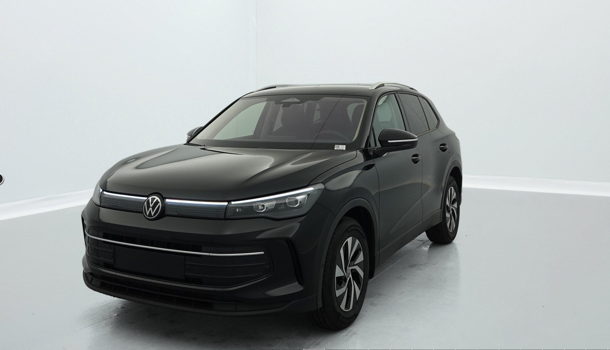 Volkswagen Tiguan NOUVEAU 1.5 eTSI 150CV DSG7 LIFE PLUS  Prix catalogue 52 275,00 € TTC