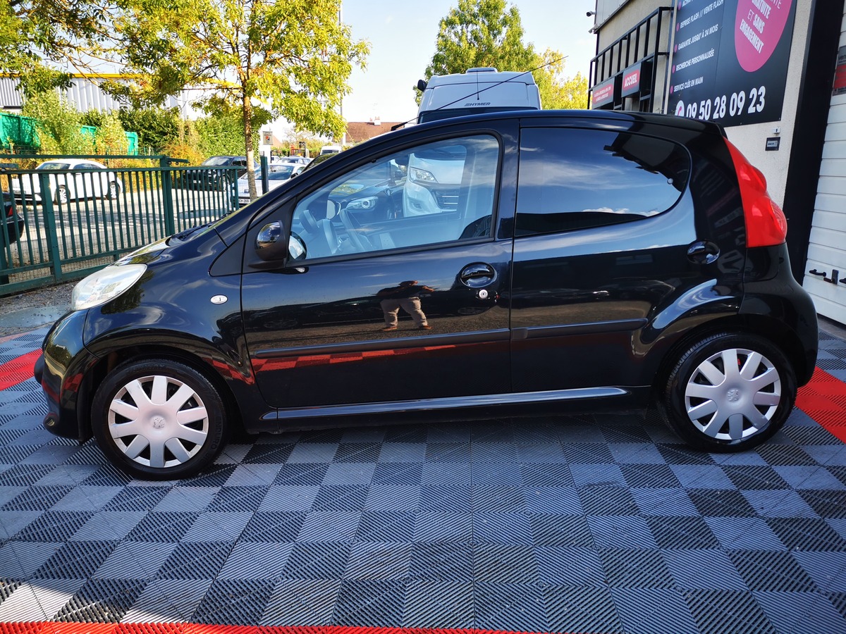 Peugeot 107 1.0 68 TRENDY CLIM 5 portes