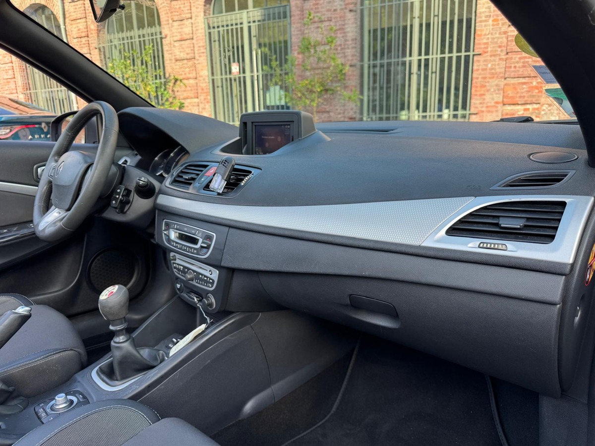 RENAULT Megane Cab 1.5 dci 110 Dynamique