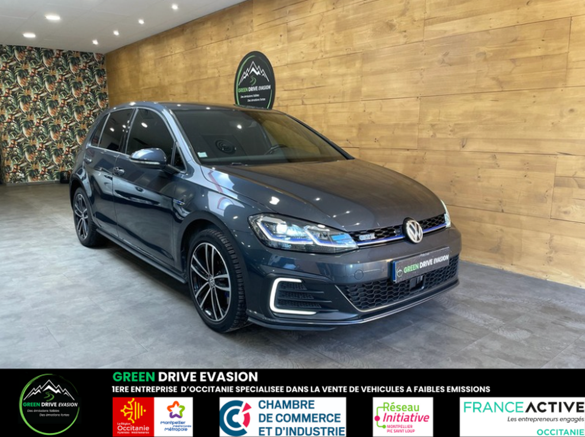 Volkswagen Golf GTE PHEV DSG BVA 204