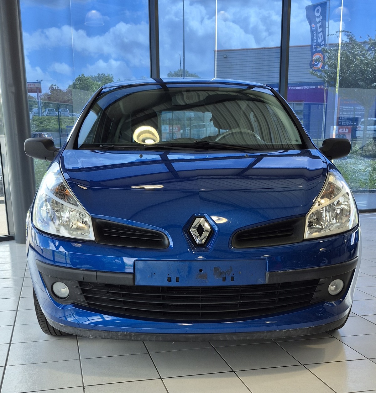 RENAULT Clio III 1.2L  75CV