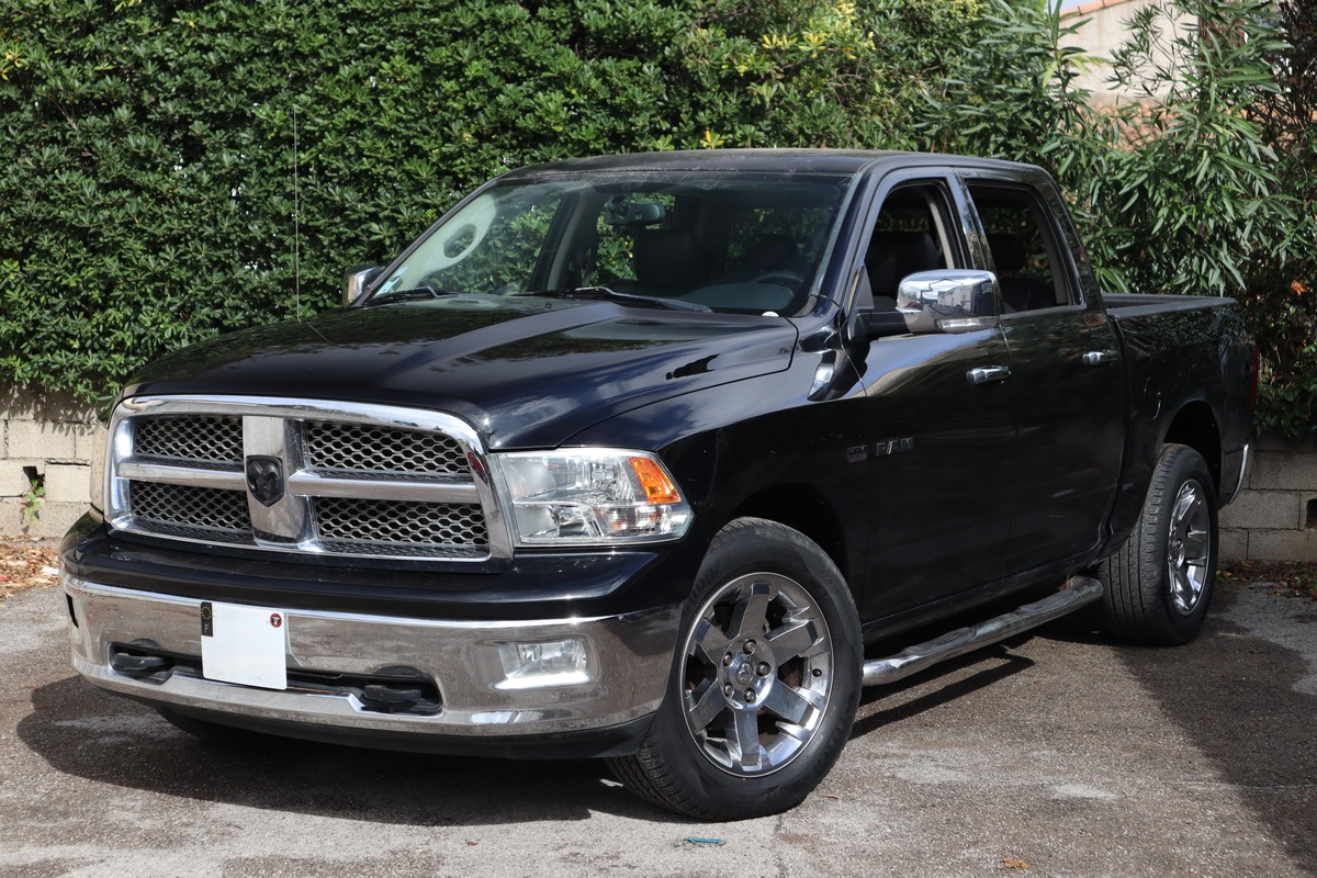 Dodge RAM 1500 5.7 390 CV HEMI Laramie + Kit GPL / Immatriculation Française