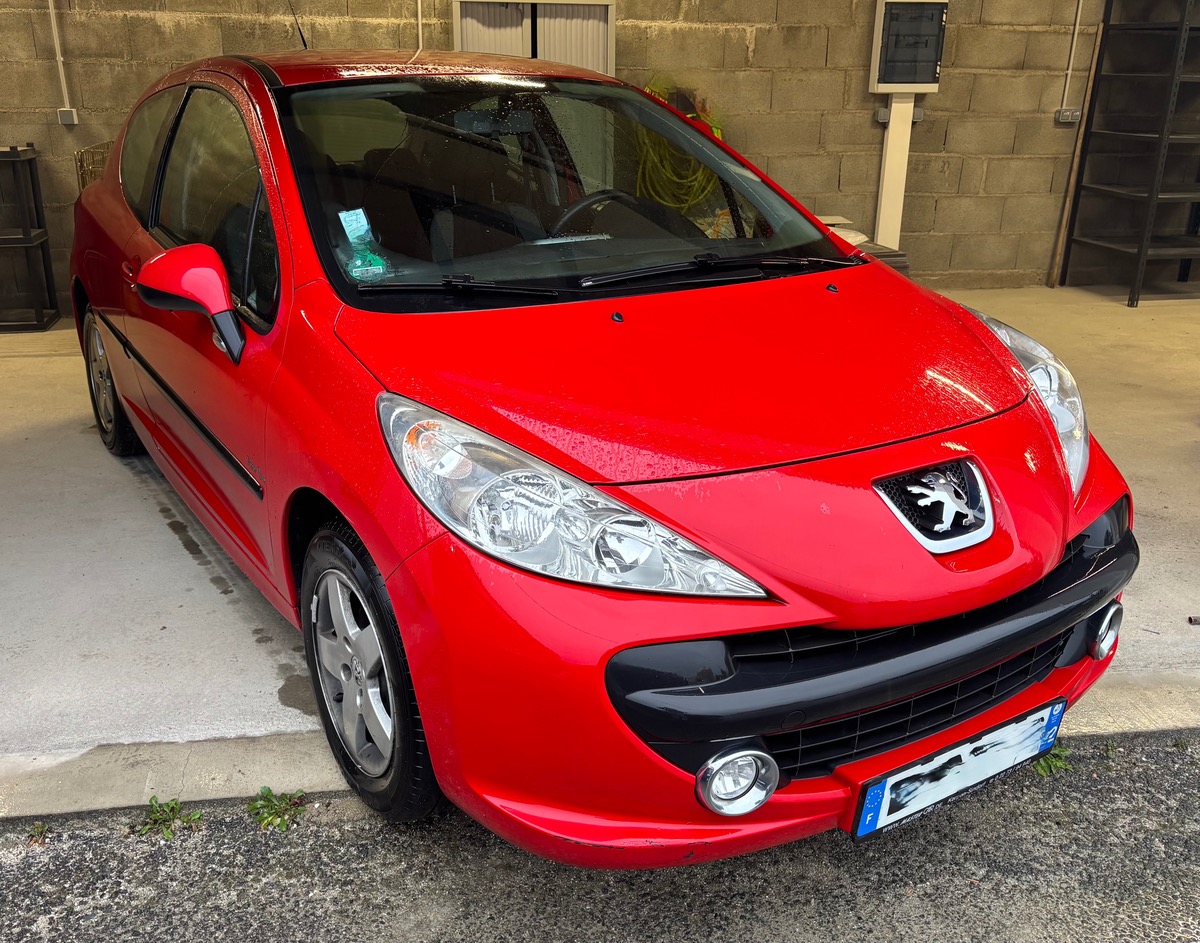 Peugeot 207 1.4 95 ch URBAN MOVE