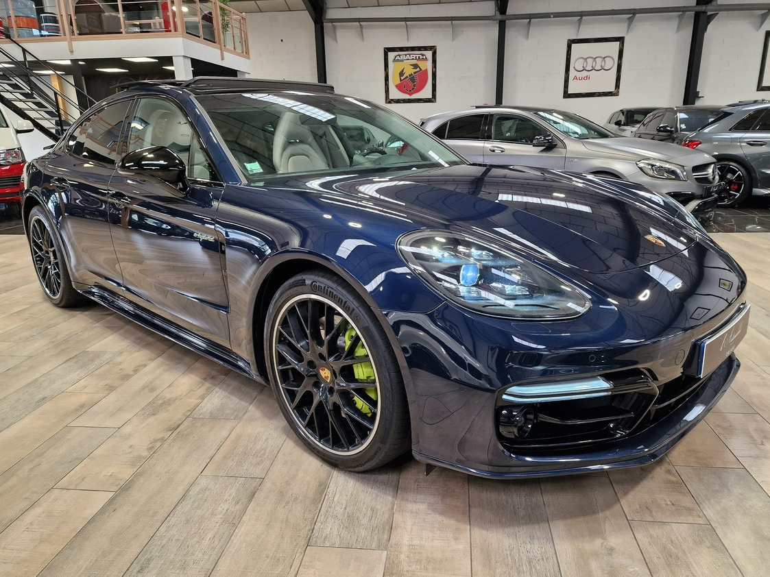 Porsche PANAMERA 4 E-HYBRID 462 OPTIONS++ D