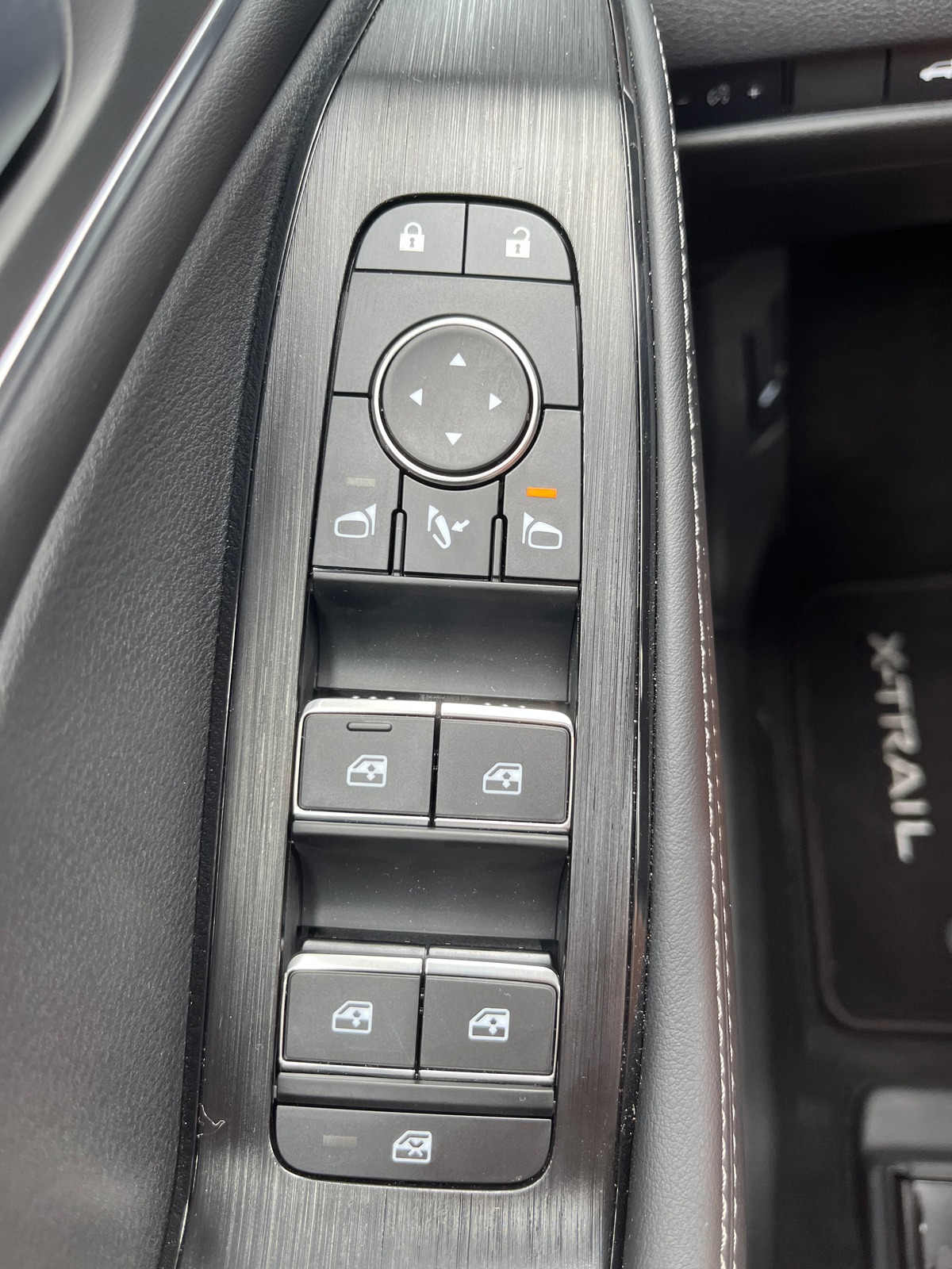 Nissan NISSAN X TRAIL E POWER 204CH TEKNA, 3 ANS D'ENTRETIENS INCLUS, TOIT OUVRANT, SIEGES CHAUFFANT