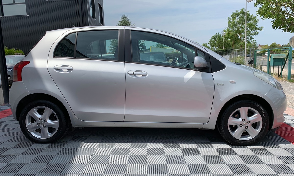 Toyota Yaris D4-D 1.4L 90CV Boîte Automatique