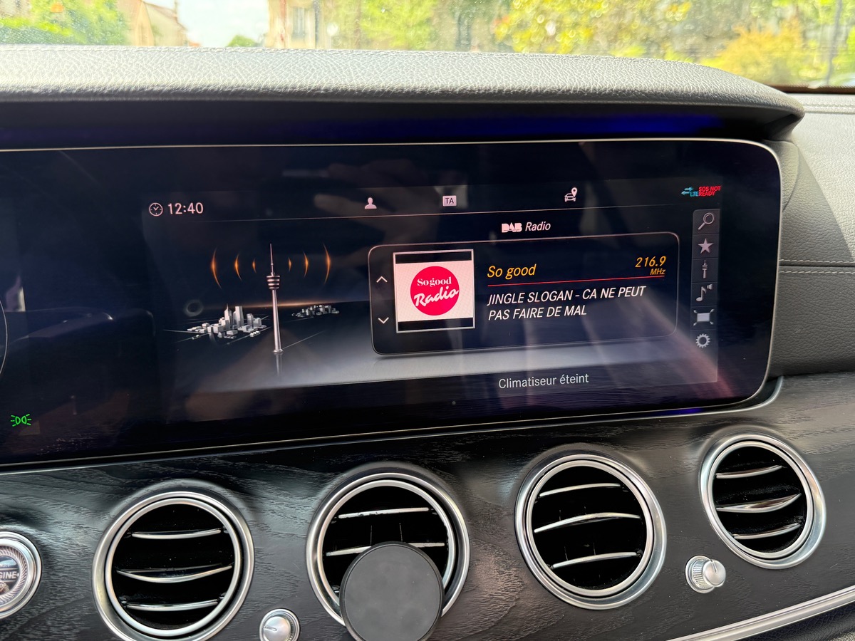 Mercedes-Benz Classe E V (2) 2.0 300 DE AVANTGARDE LINE 9G-TRONIC