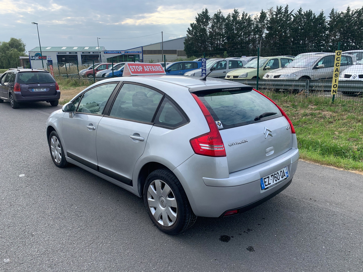 Citroën C4 1.6i  110CV 84061KM