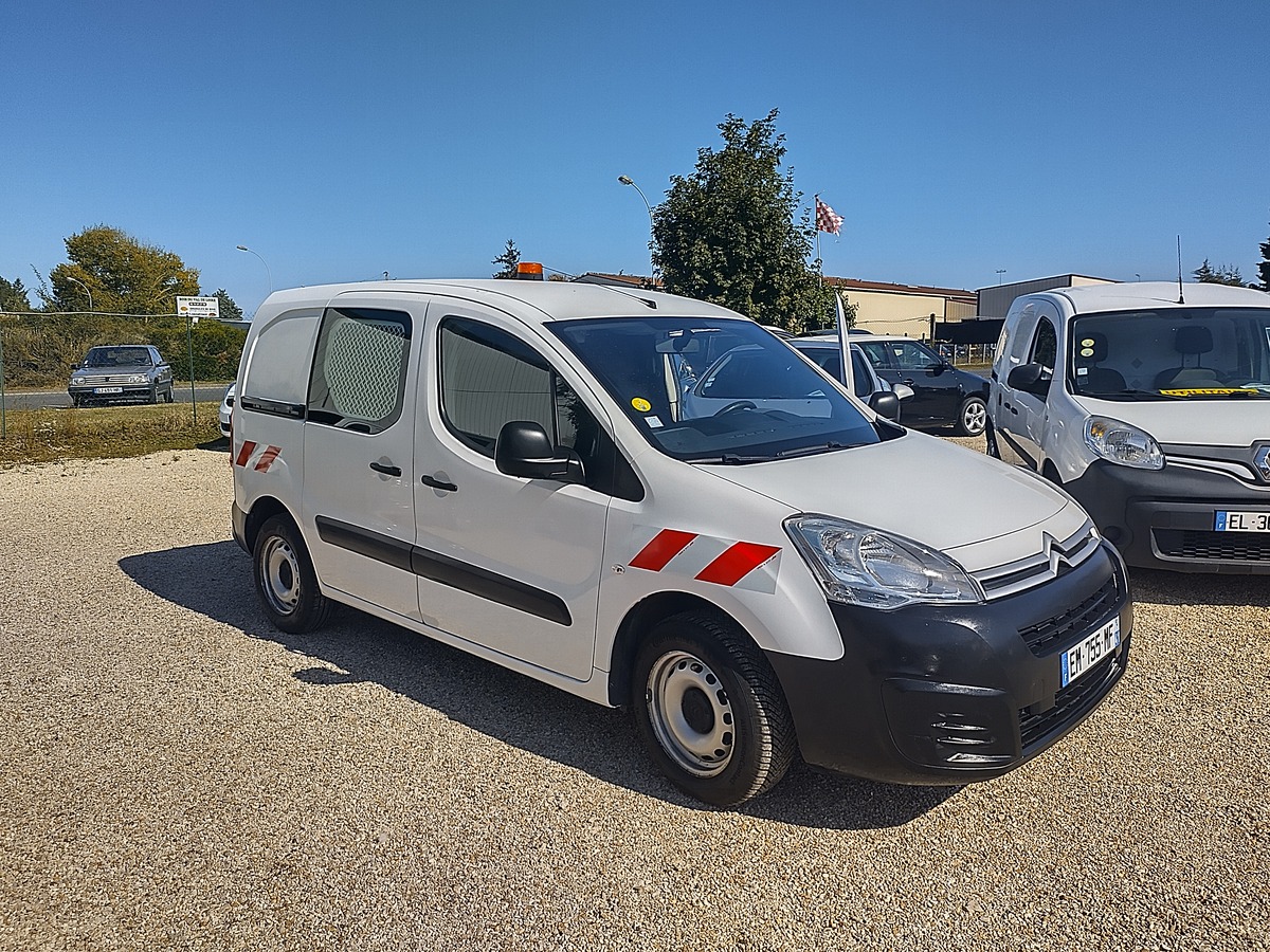 Citroen Berlingo 100 cv 1.6 hdi fintion confort .2017/137371 km, ki