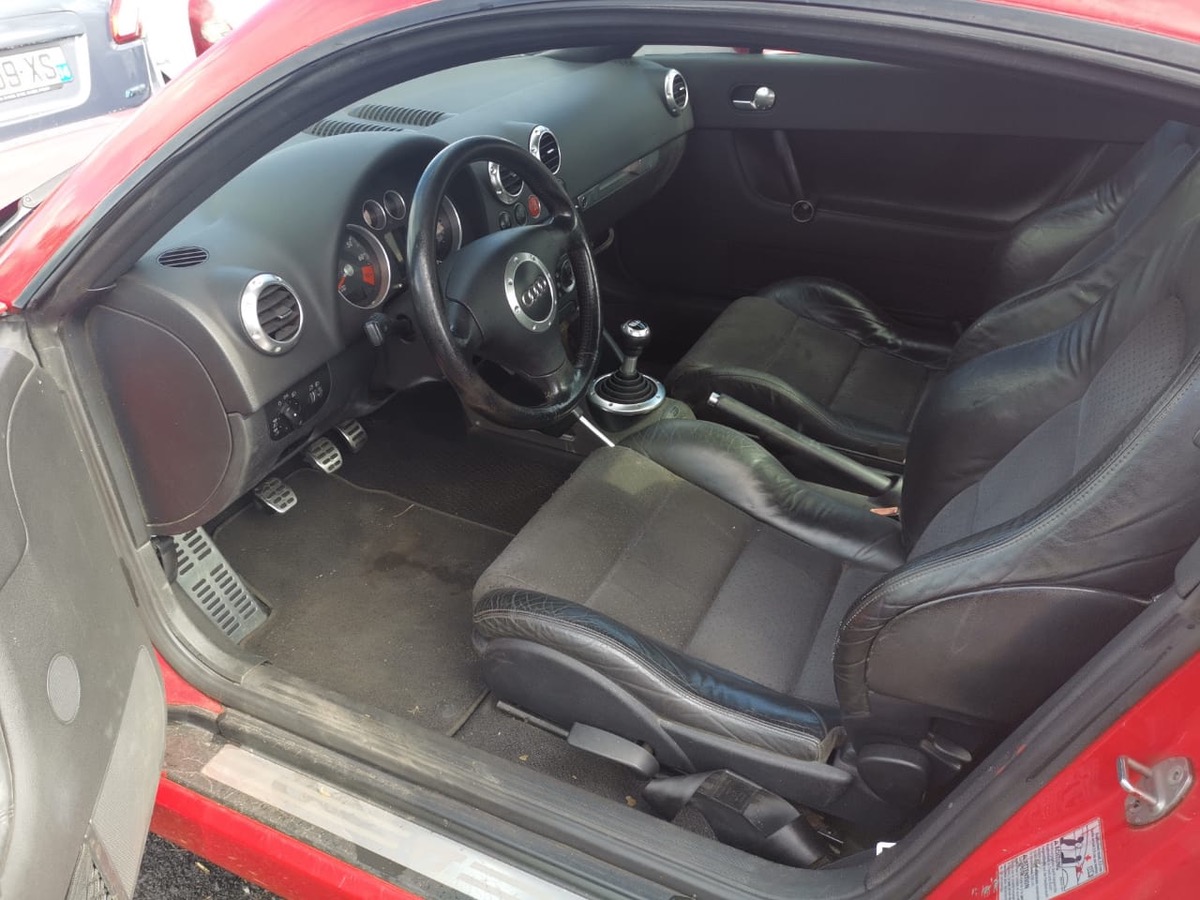 Audi TT coupé 1.8i tbo - 180