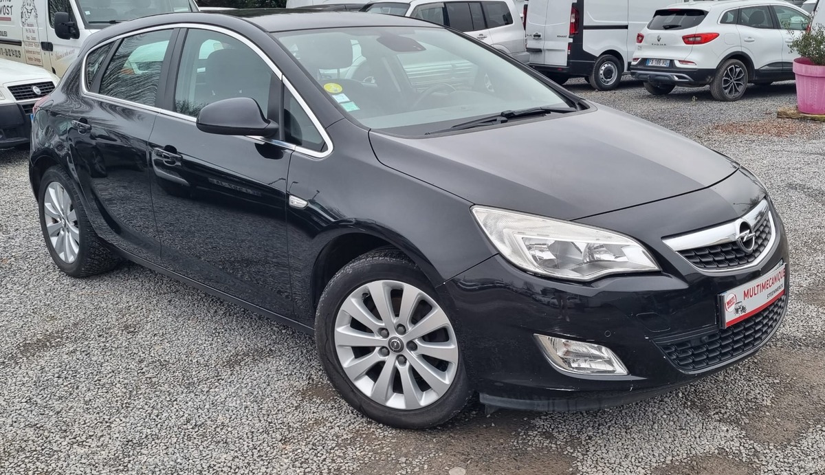 Opel Astra J HATCHBACK 1.7 CDTI 125 CV    ( VENTE A MARCHAND)